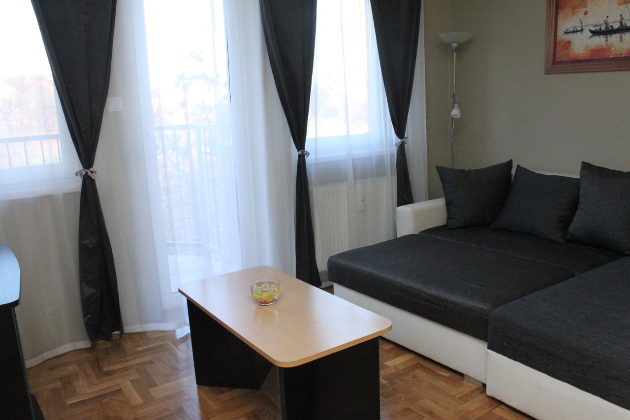 Sun Apartments Subotica Luaran gambar